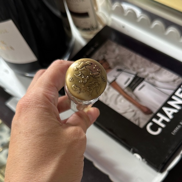 Tocca Bianca Fragrance with Gold Cap - Picture 3 of 3